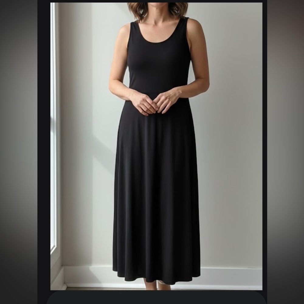 NorthStyle Elegant Black Sleeveless Dress